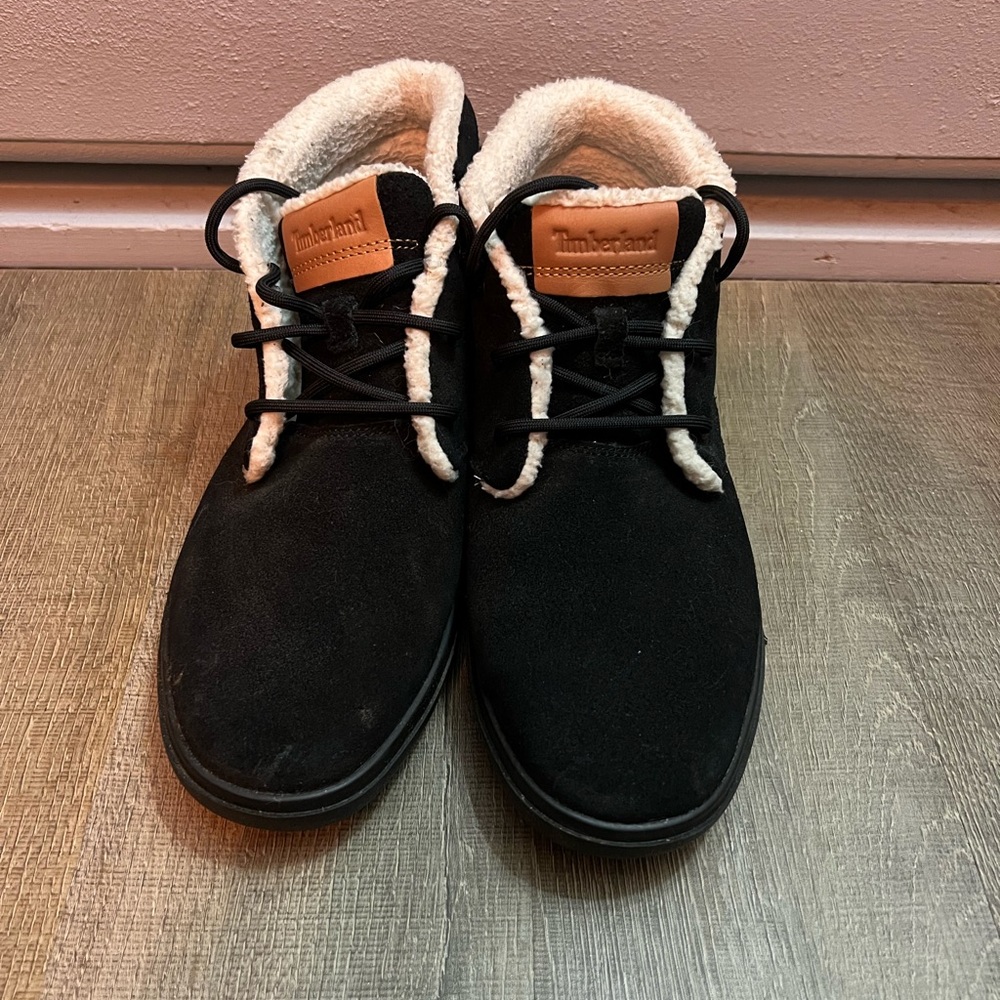 Timberland - Black Suede Ankle Boots with Cream Lining - Picture 2 of 6
